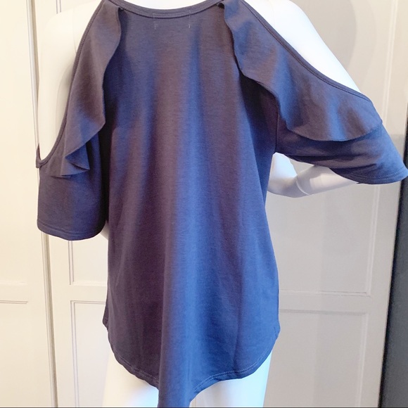 Thyme and Honey Cold Shoulder Ruffle Top - Picture 4 of 7